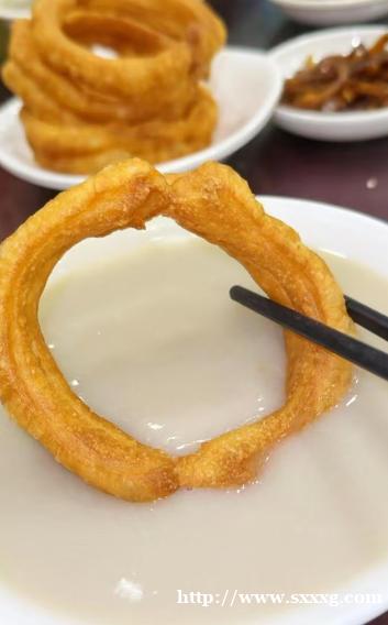 京城烟火超治愈!老北京二荤铺现炒二荤菜 拒绝预制超实在 京城烟火超治愈!老北京二荤铺现炒二荤菜 拒绝预制超实在